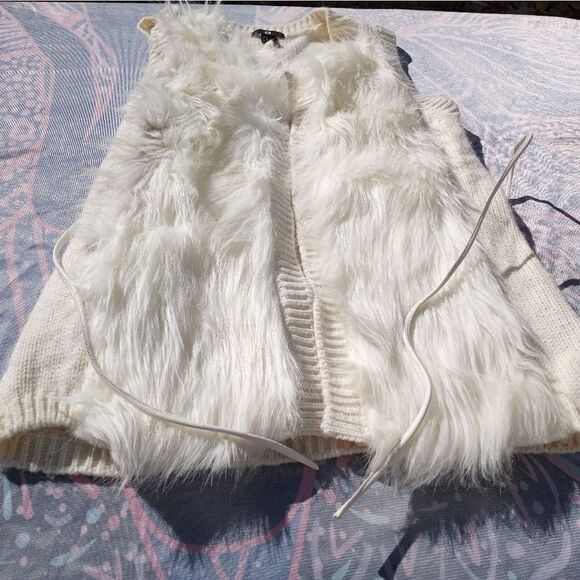 H&M Sleeveless M Knitted Faux Fur Open Women's Cardigan.Condition: good - Picture 7 of 7